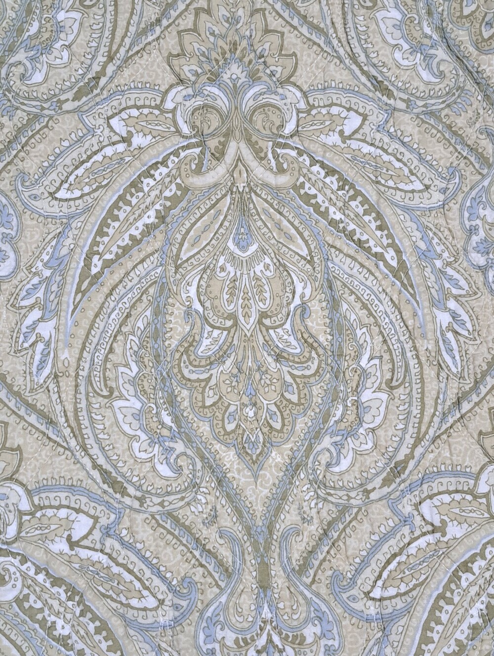 Paisley Reversible Quilt 80" x 87"